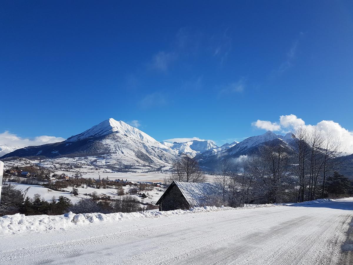 Les Hauts Des Auches Ансель Экстерьер фото